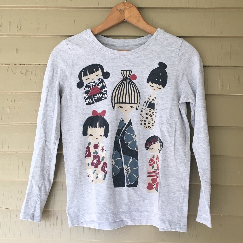 🌿(tea) girl’s graphic shirt